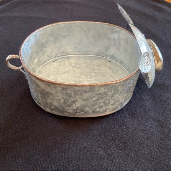 Pig Container - Cutest Ever - Picture 3 of 7